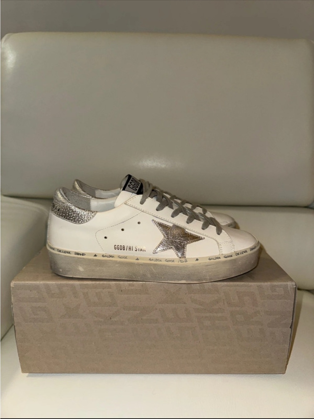 GOLDEN GOOSE WHITE LEATHER SNEAKERS WITH SILVER STAR ACCENT